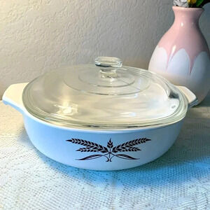 Anchor Hocking Wheat 1 QT Covered Casserole Vintage Beautiful